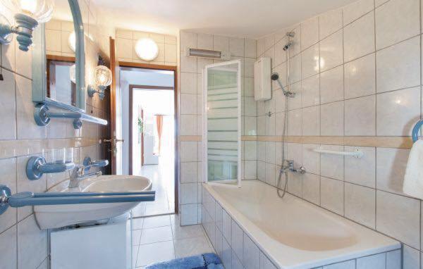 Apartments Mm Podstrana Luaran gambar