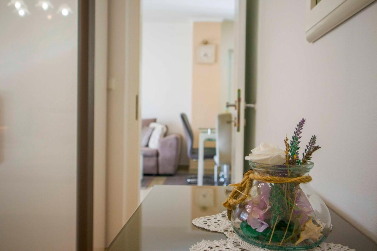 Apartments Mm Podstrana Luaran gambar